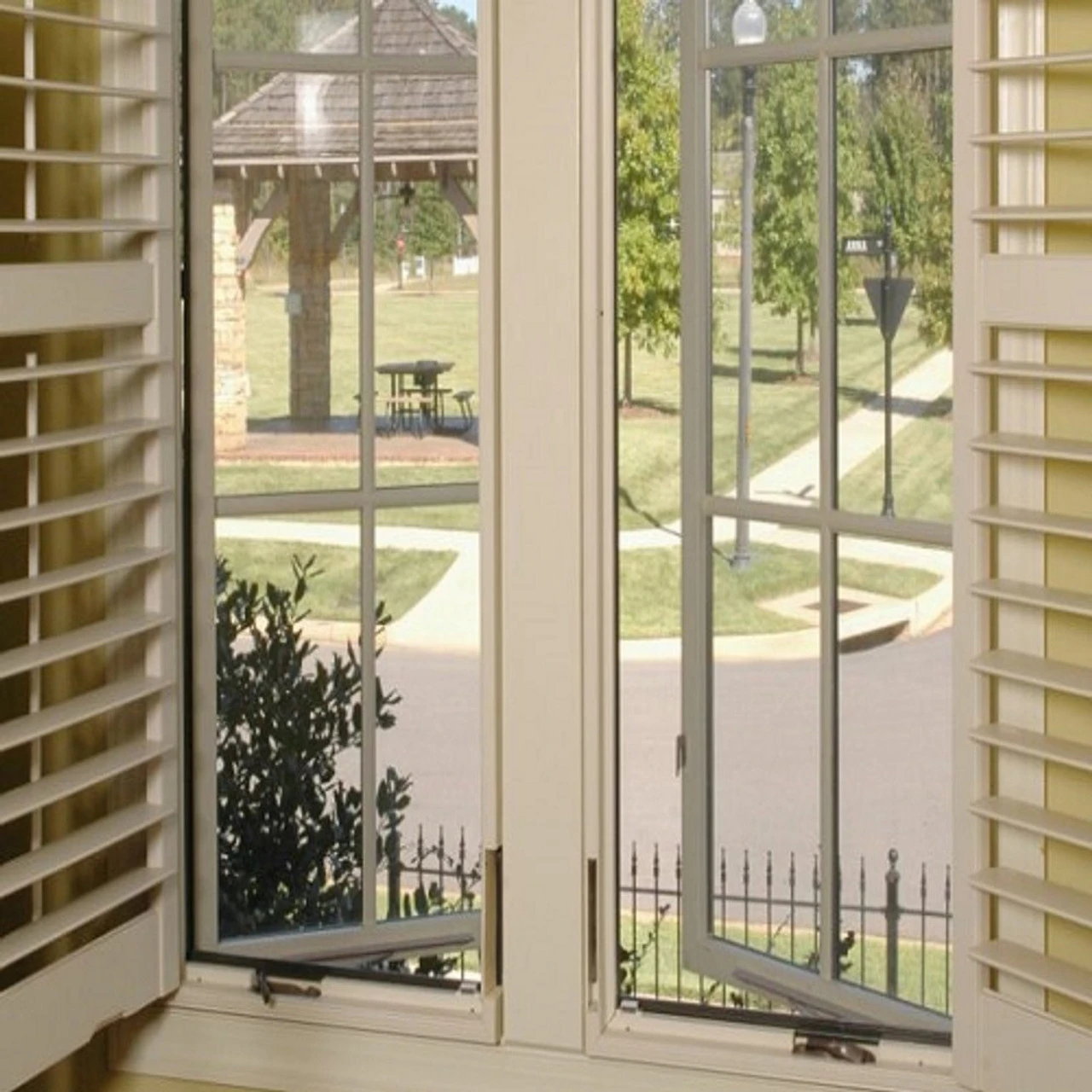 30 Inch X 100 Ft UltraVue - Image 3