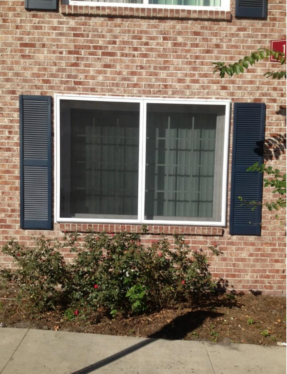 Security Screens - Image 9