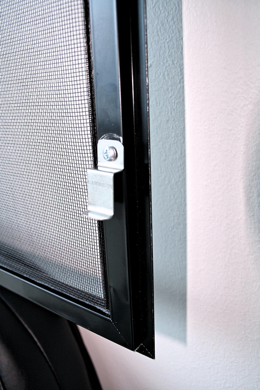 Tilt And Turn Window Screens – Measure Excludes Lip - Image 9